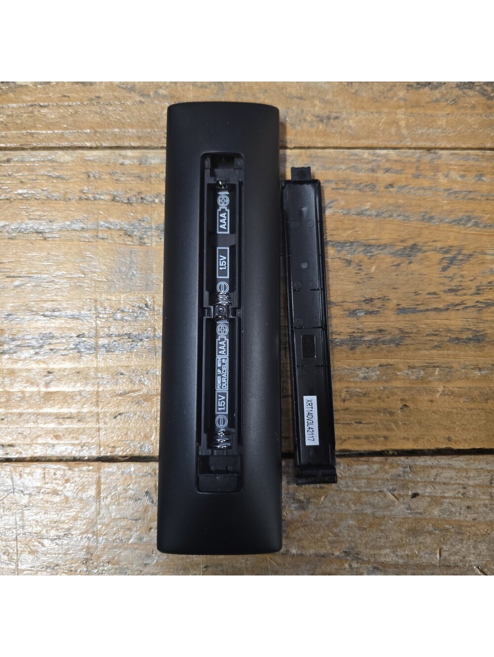 Vizio XRT140 Remote Control - Picture 3 of 3